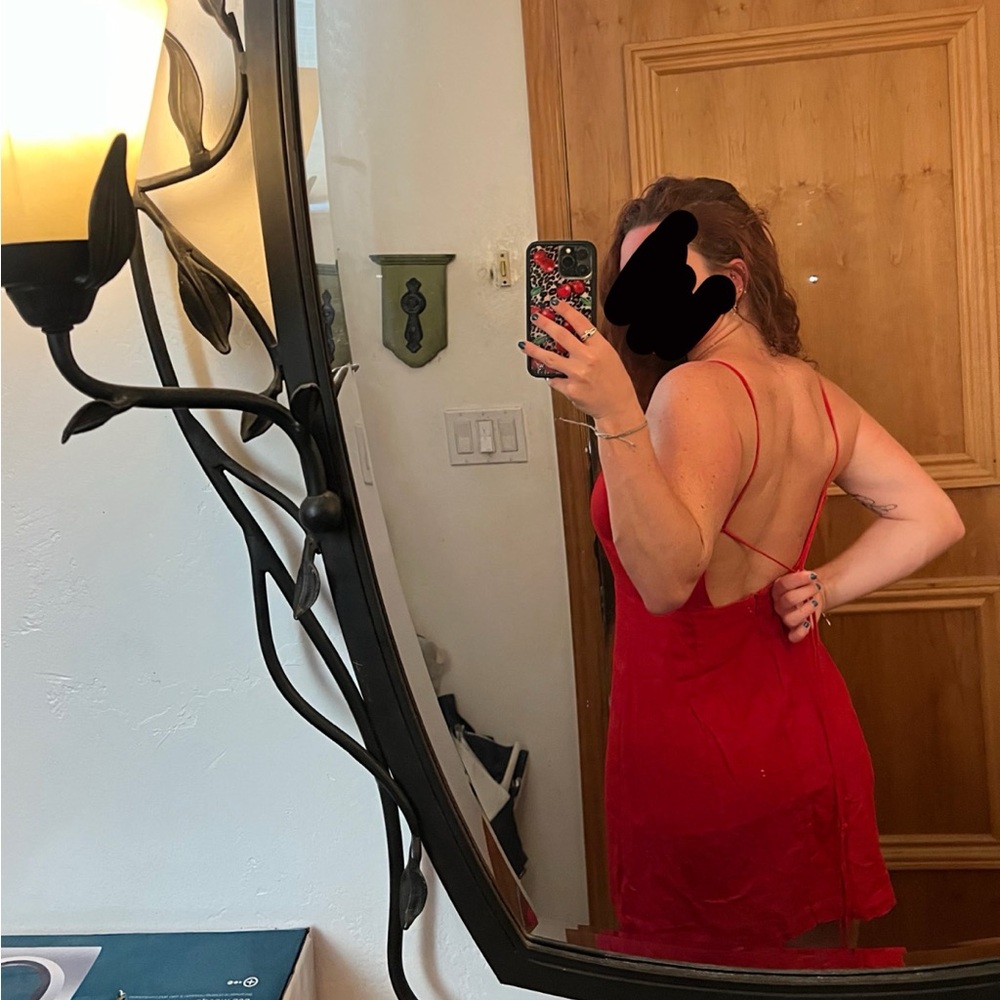 Red Sundress - Picture 5 of 5